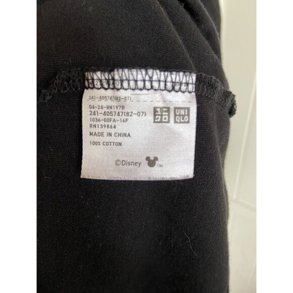 Uniqlo‎ x Disney Womens Tee Sz S M Black Minnie Mouse Musical Note Pocket Shirt - Picture 7 of 7